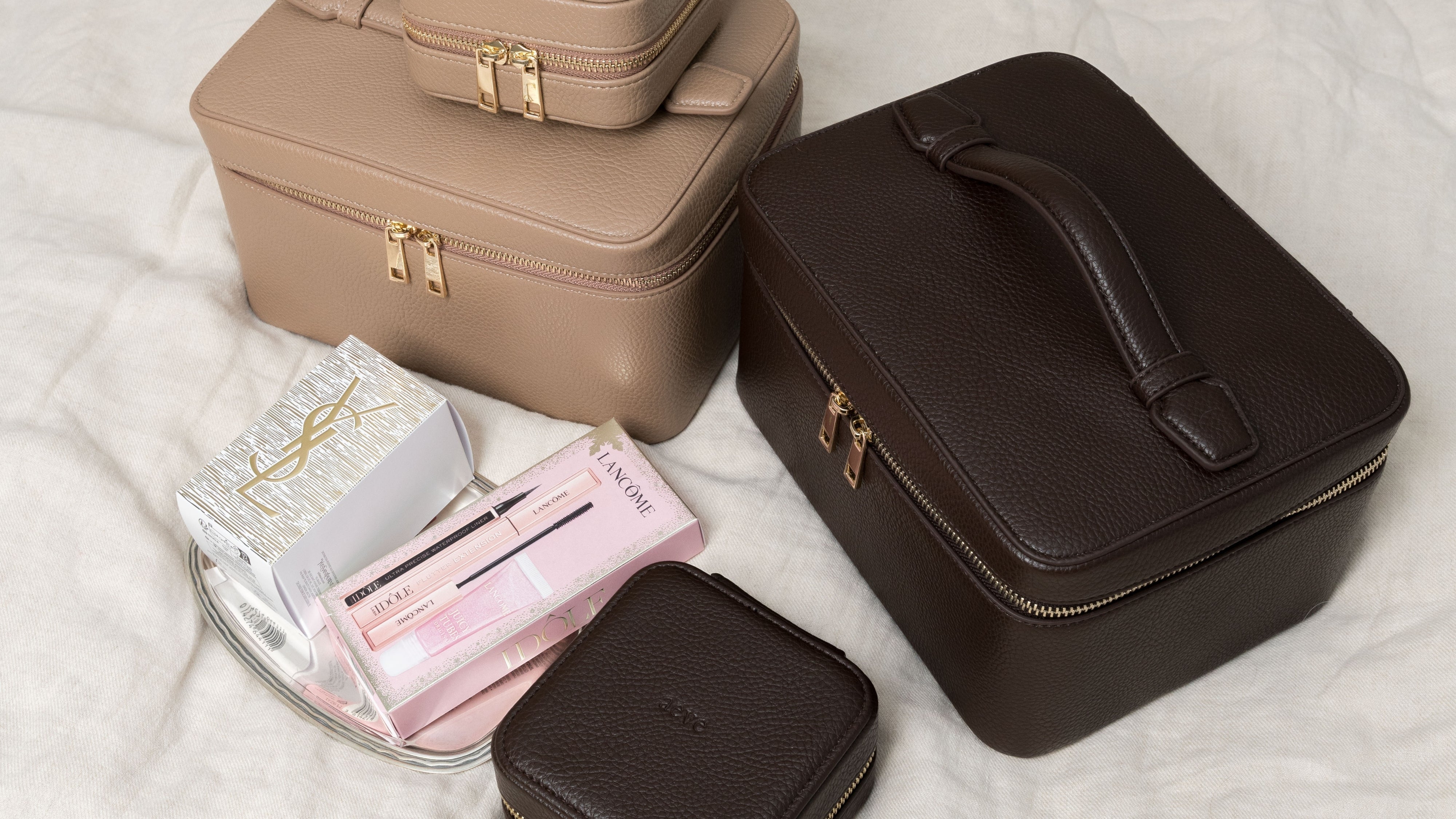 A Thoughtful Pairing for Love, Friendship, and Self